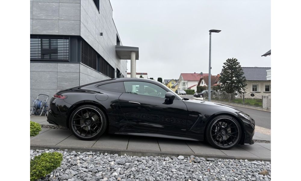 45628