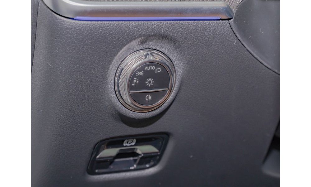 81925
