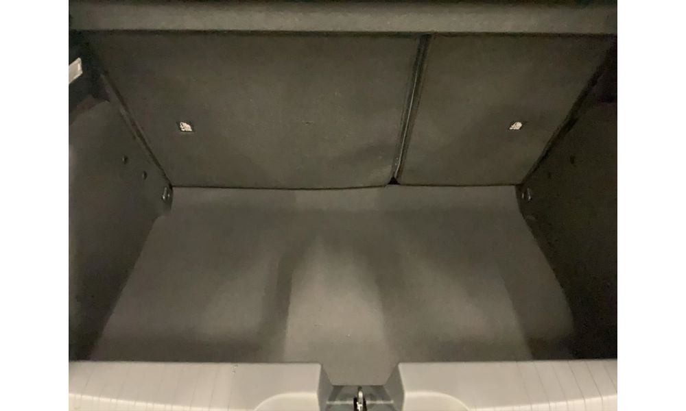 56475