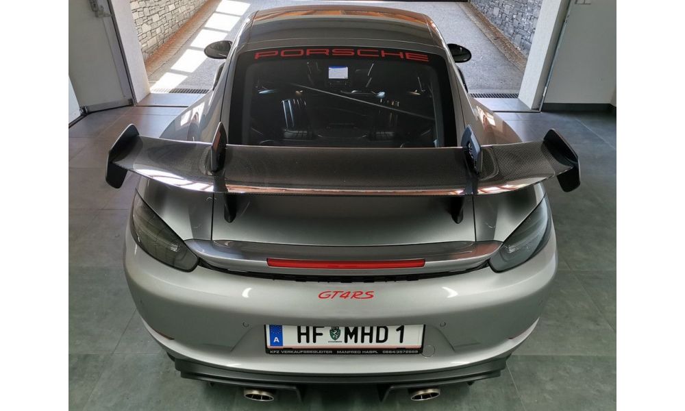 943066
