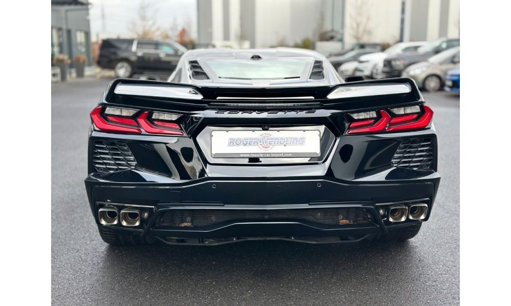 48762