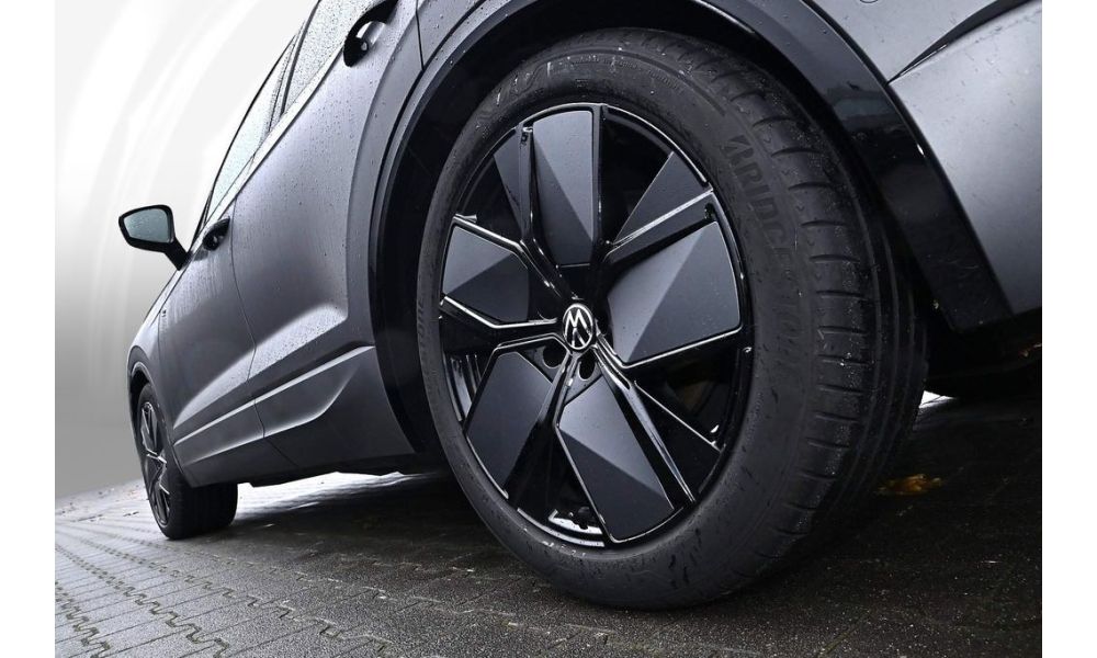 649651