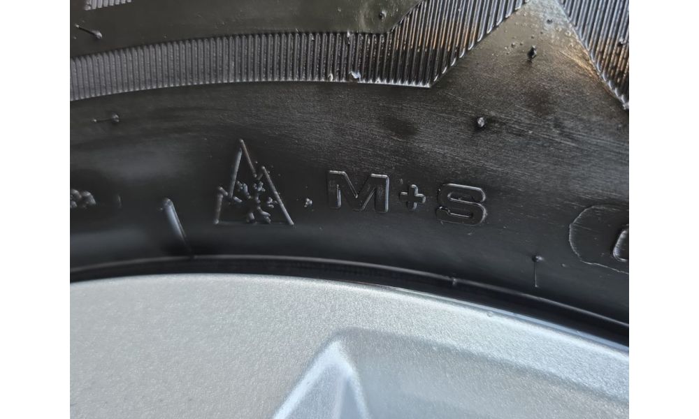 358447