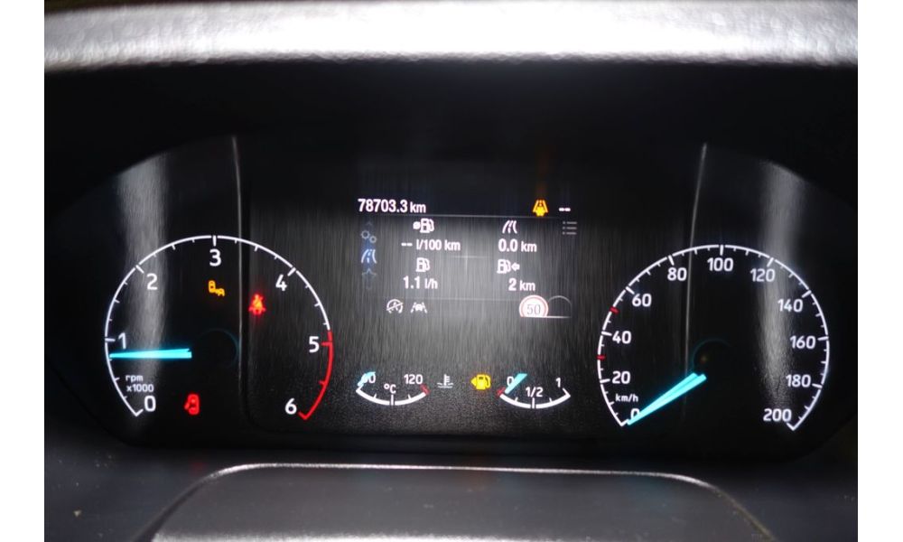 647523