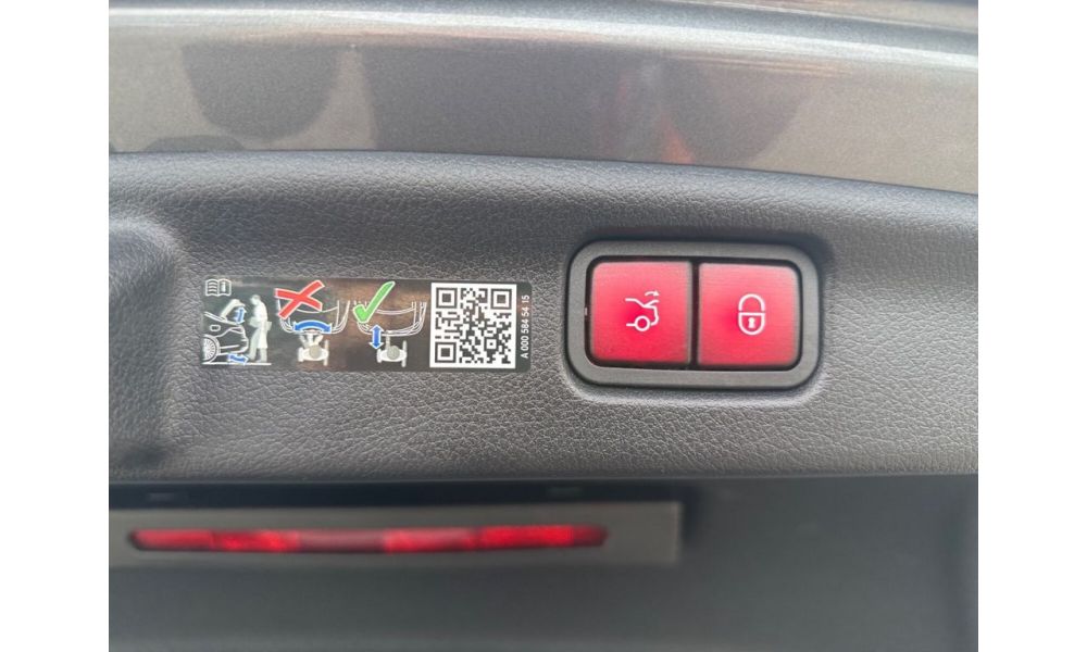 374734