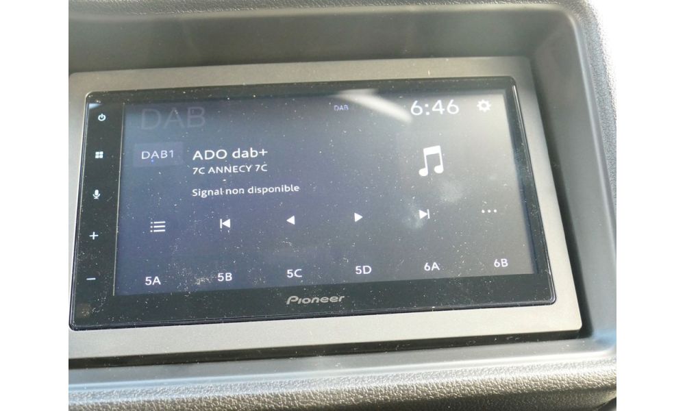 443233