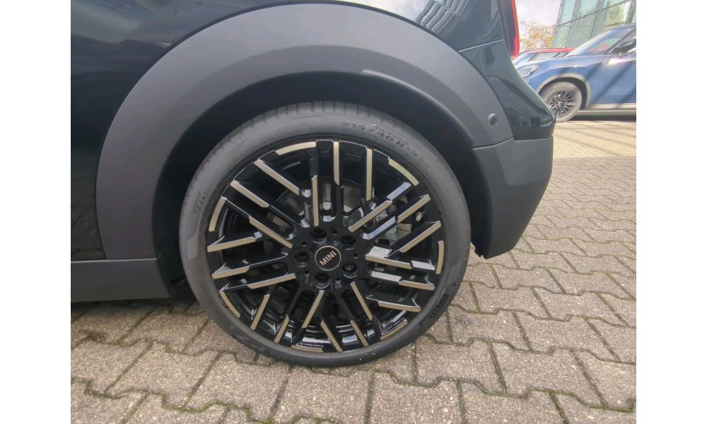 989115