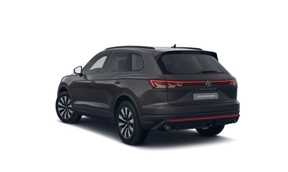 7806