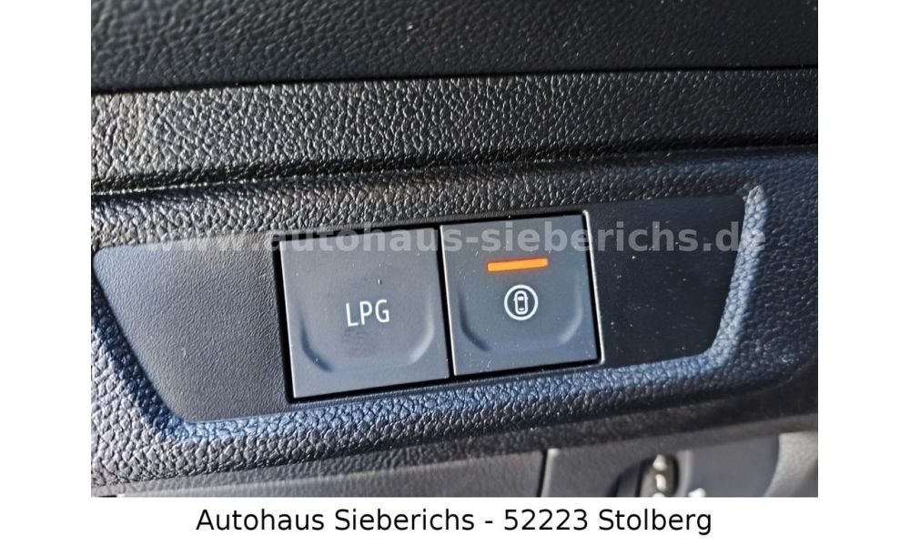 467731