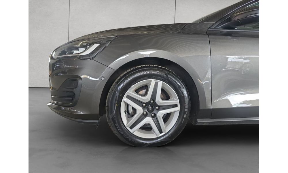 110899