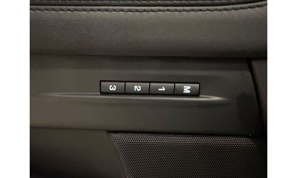 321285