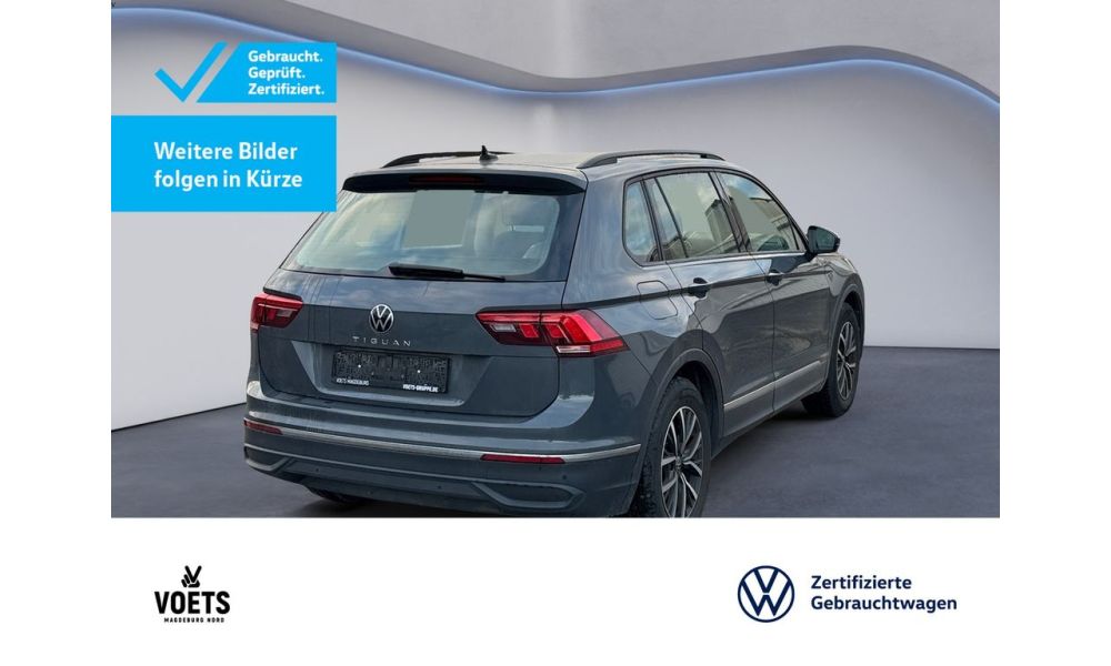 522853