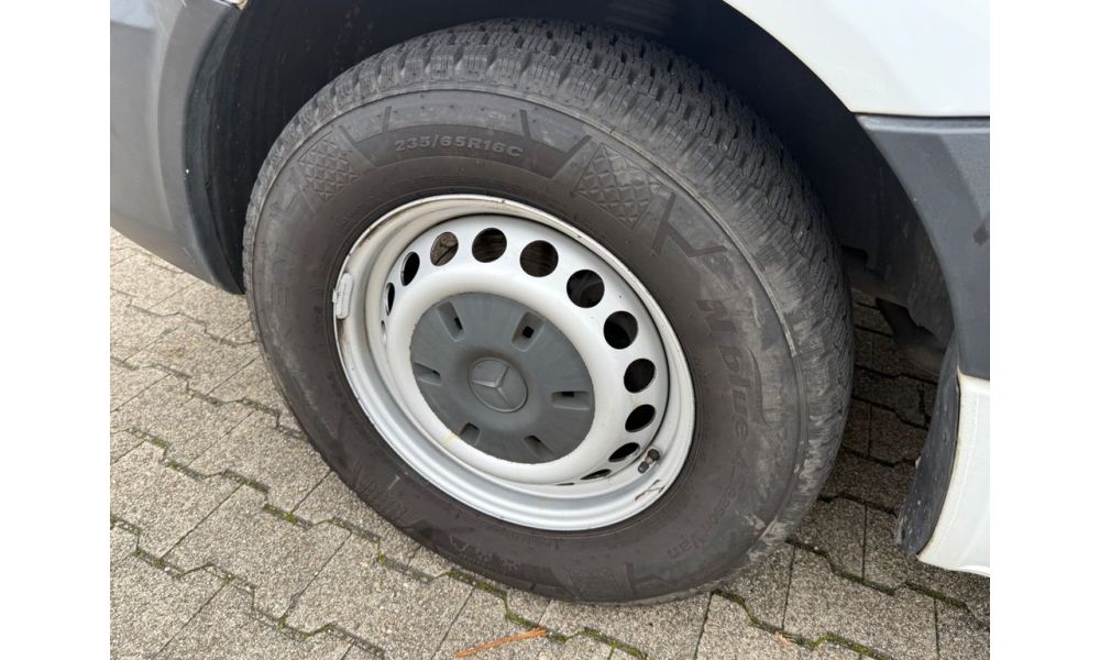 766713