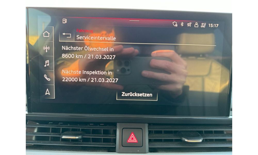 389902