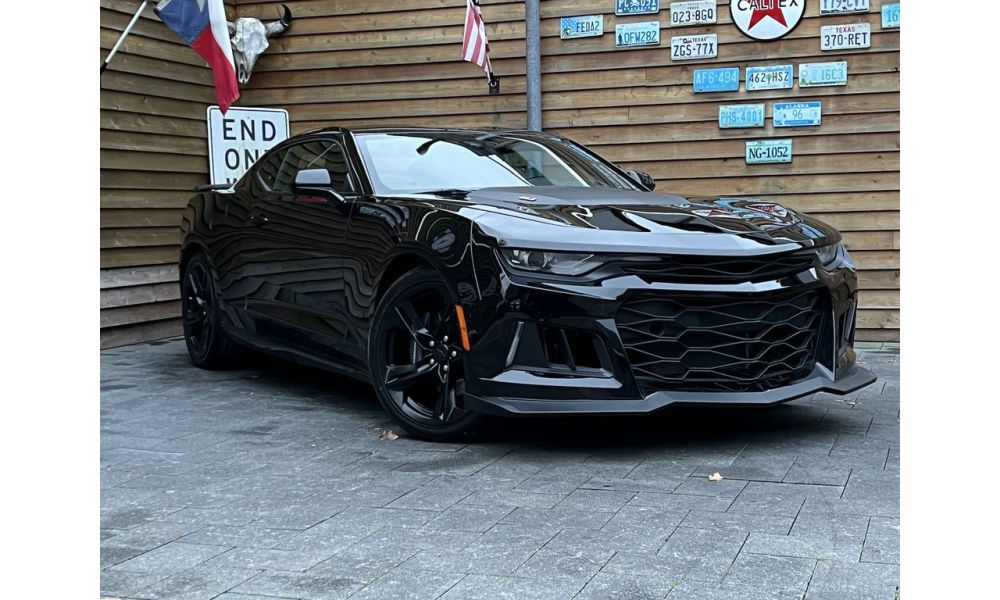 912711