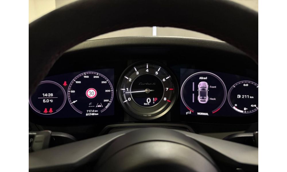739561