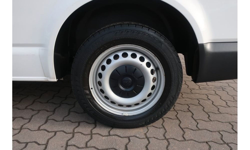 682376