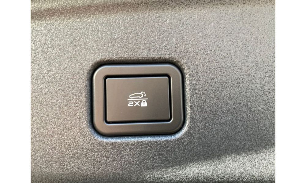 32973