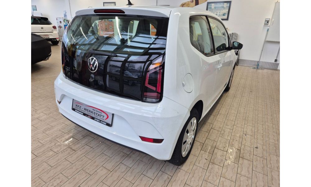 162587