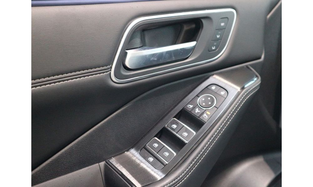 405176