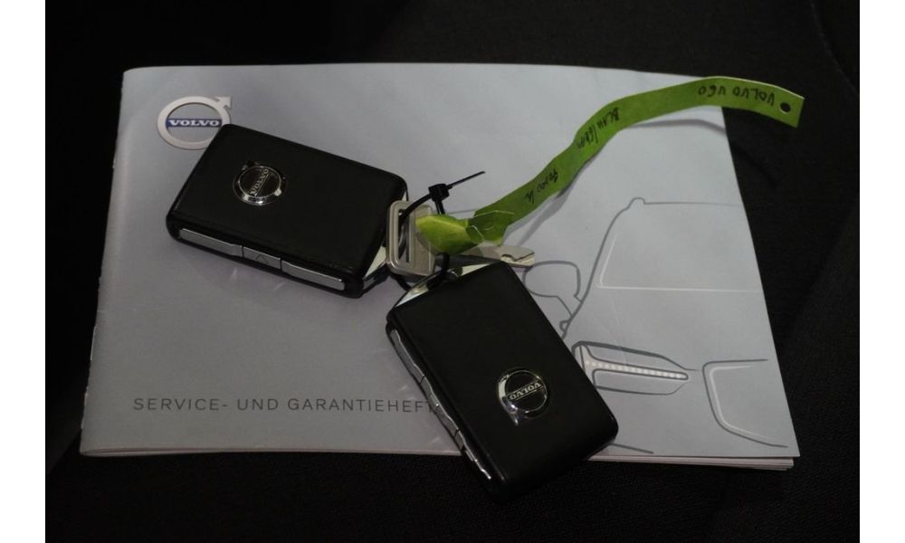 121541