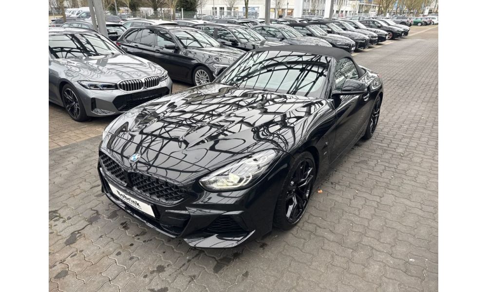 910476
