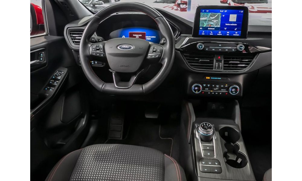 543888