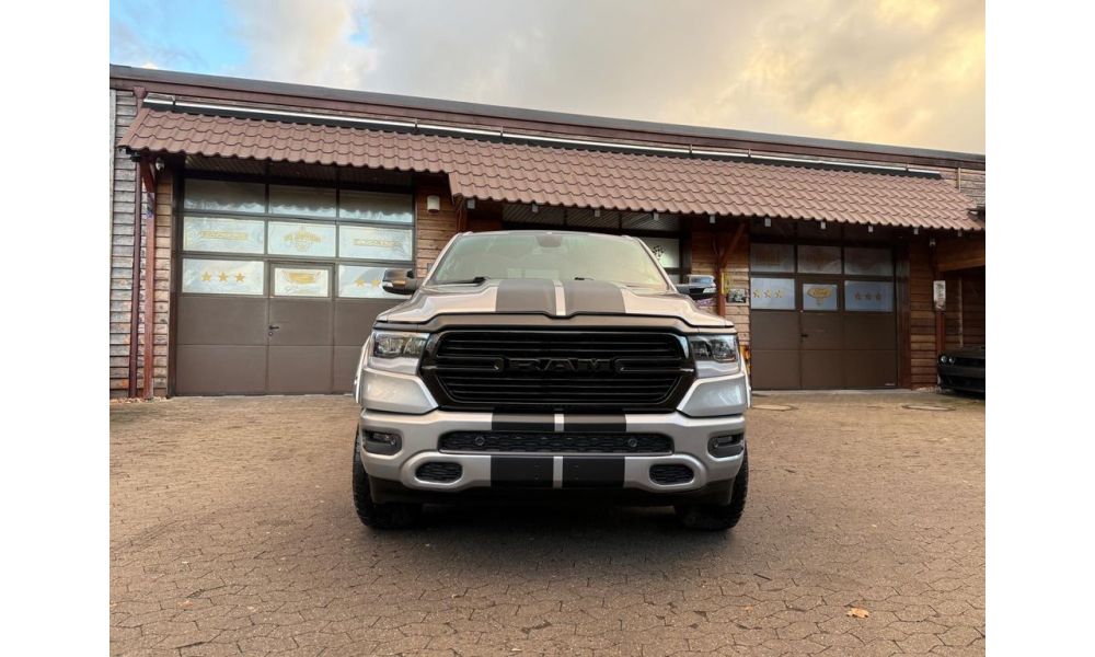 401293