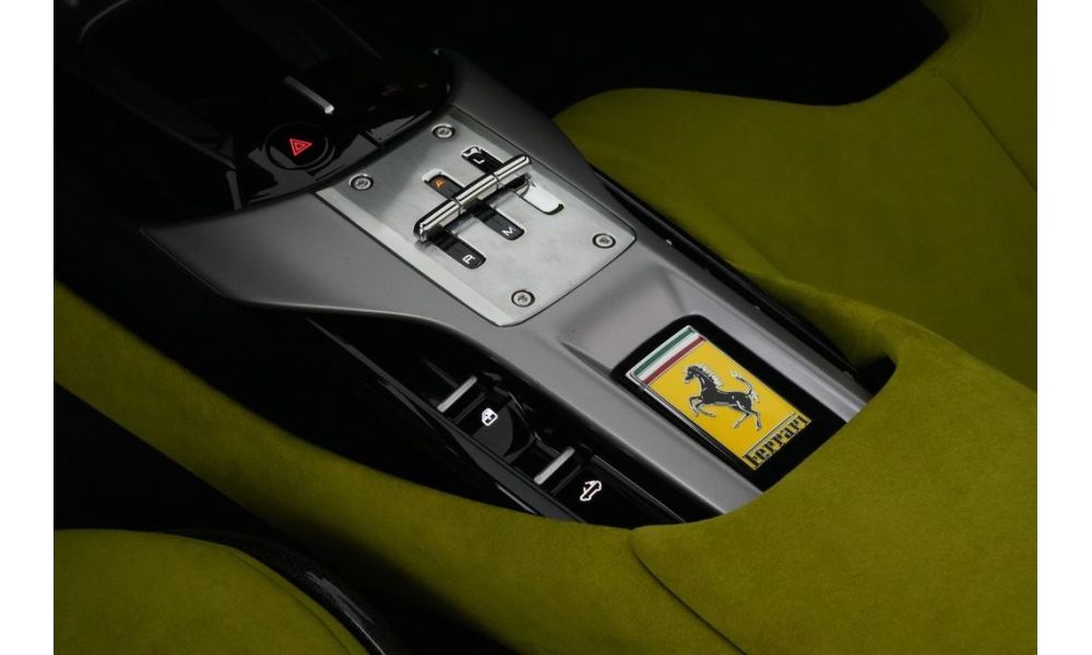 993741