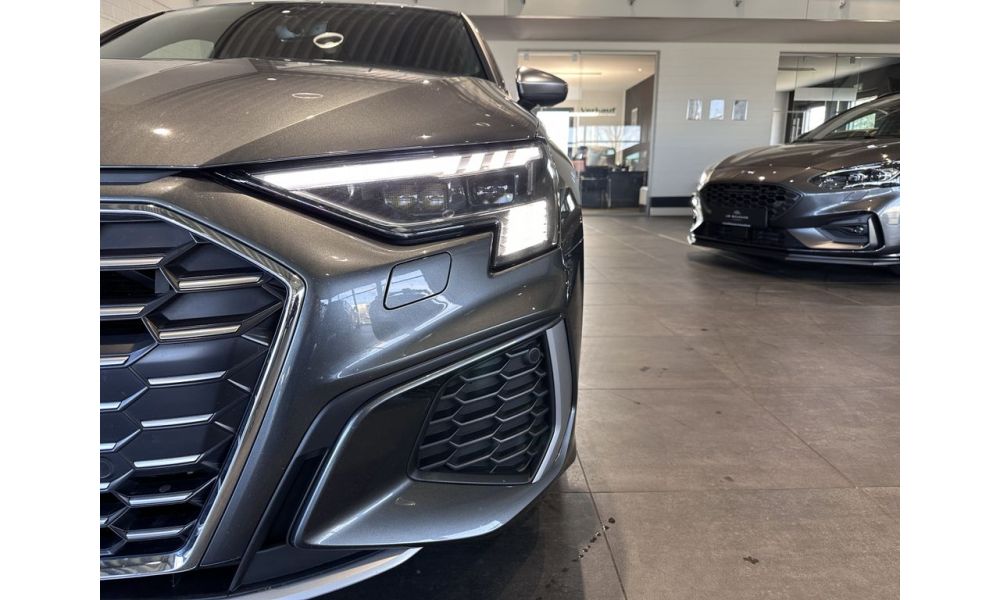 433021