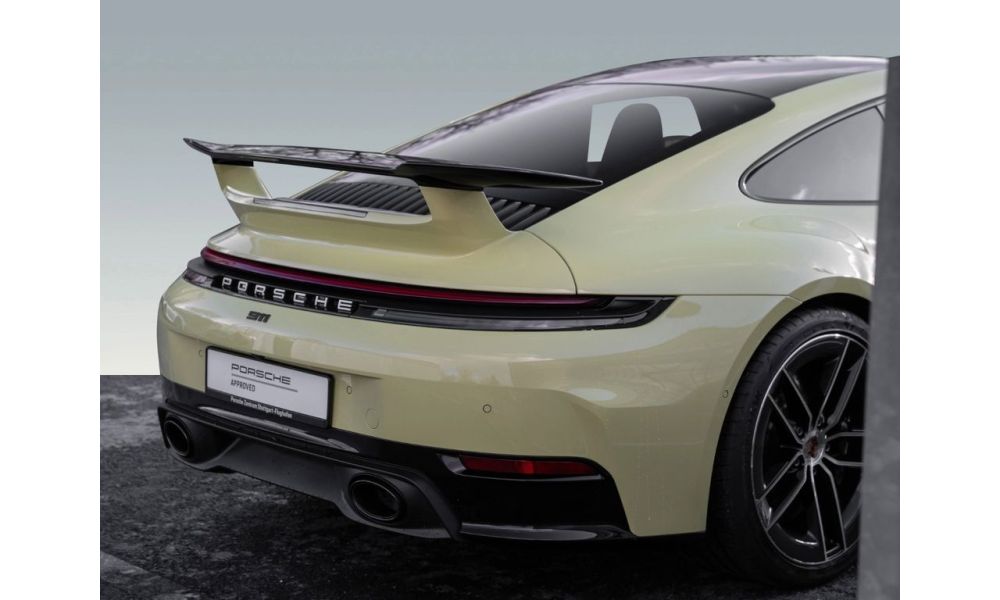 9073