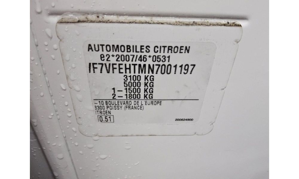 73560