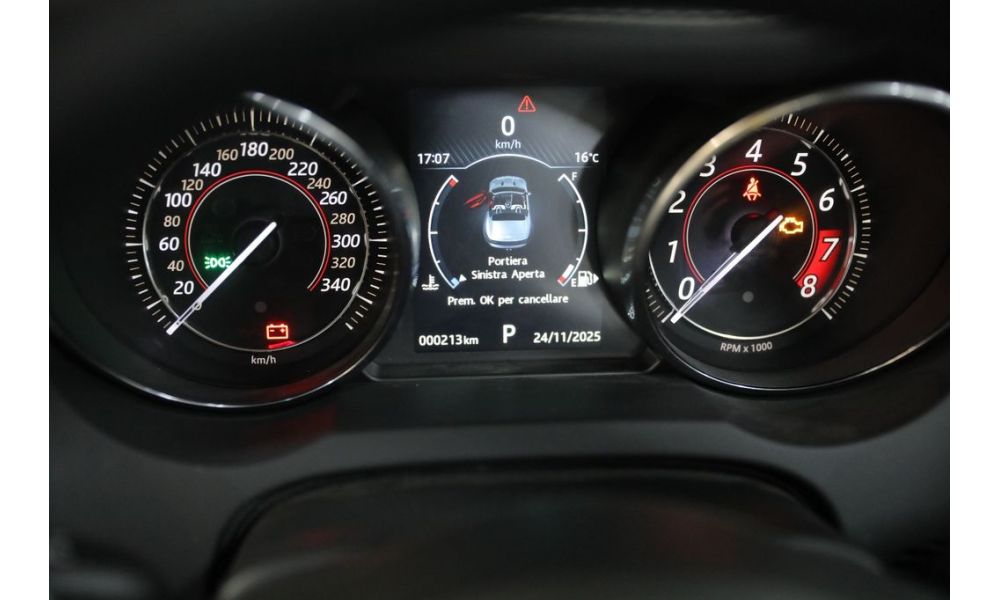 633743