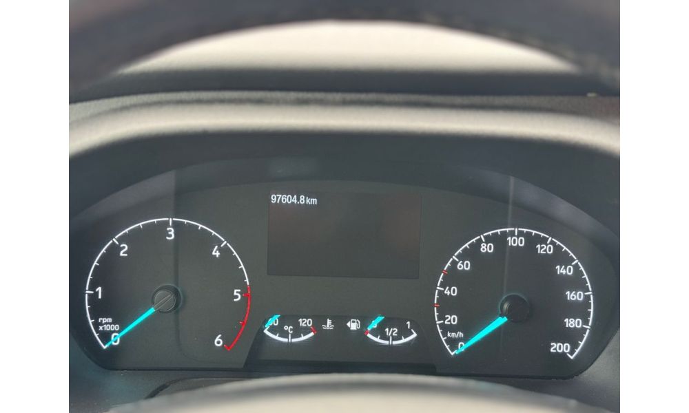 893566