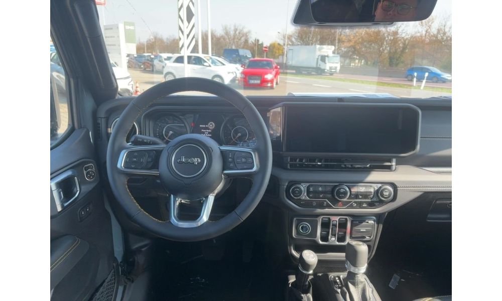 979085