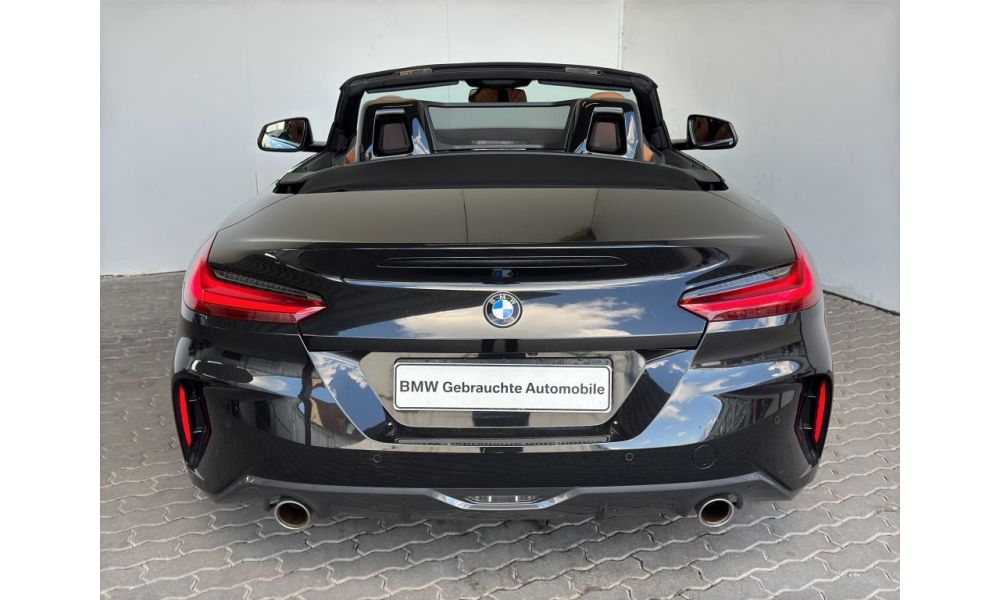 995232