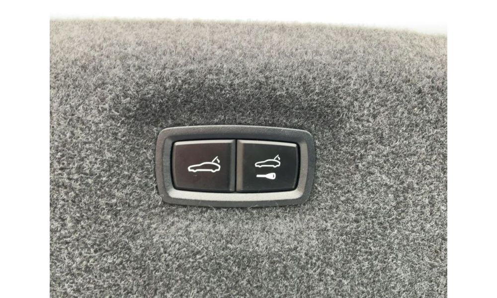 574370