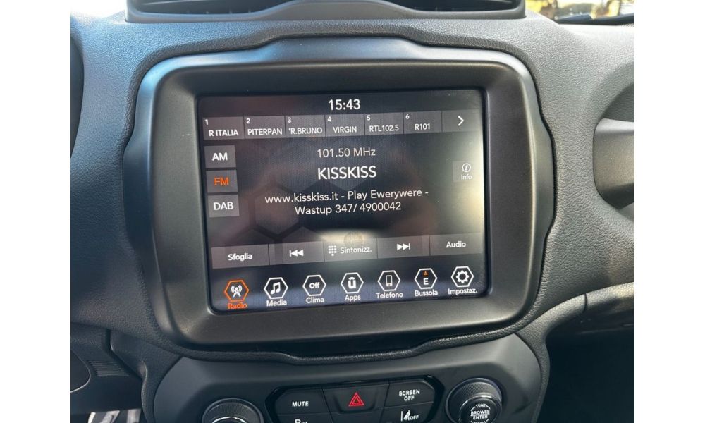 979758
