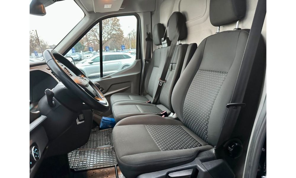 153233