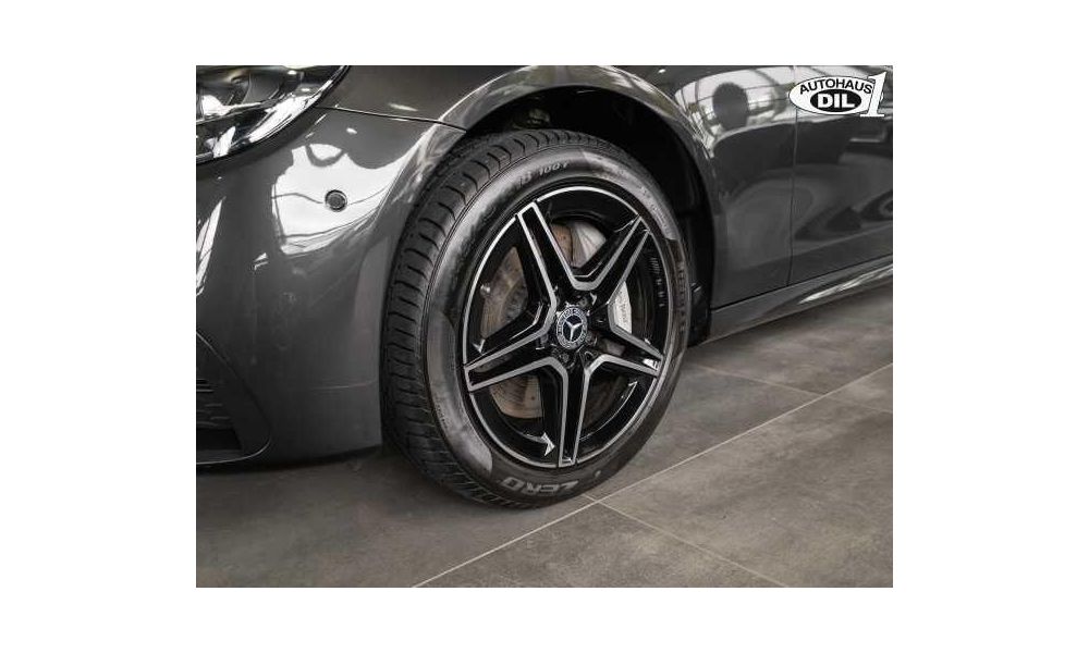 837617