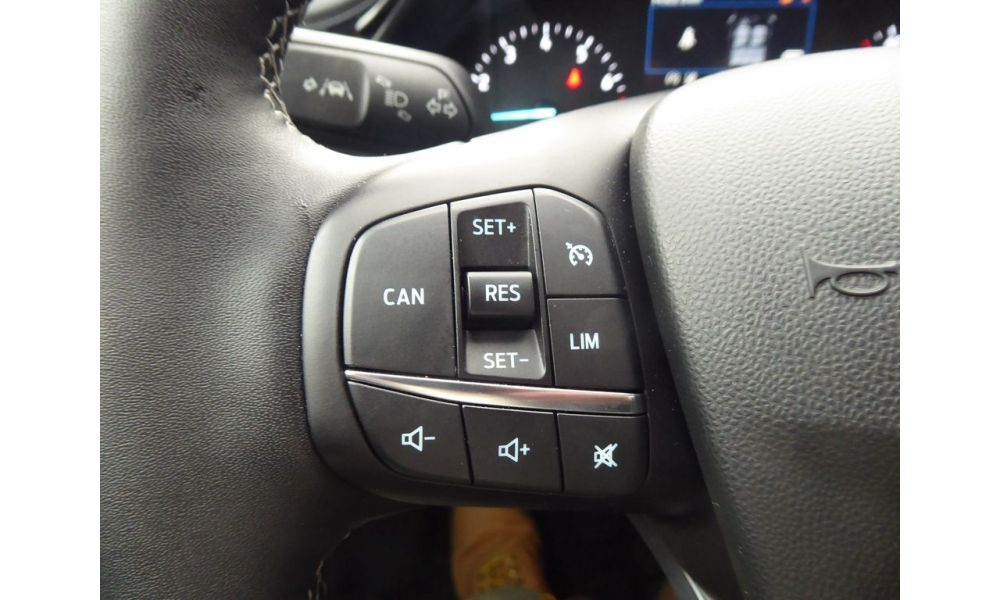 637877