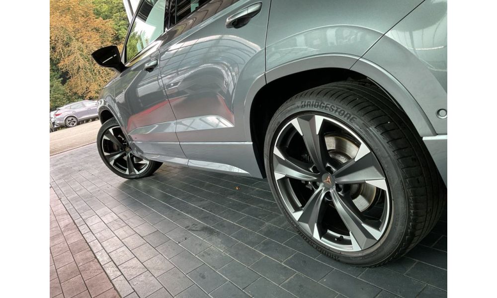 228814