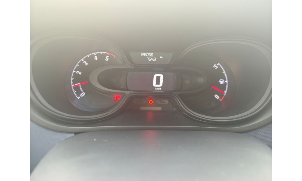 672748