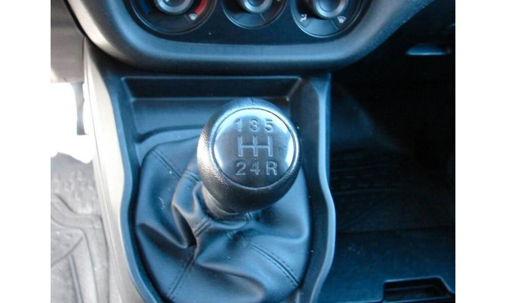 887117
