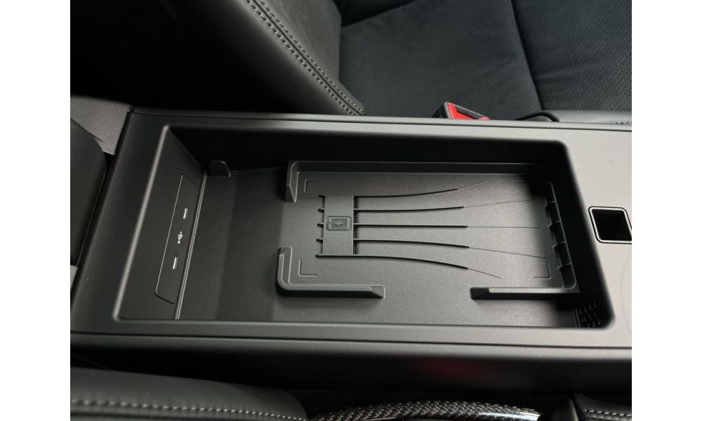 879112