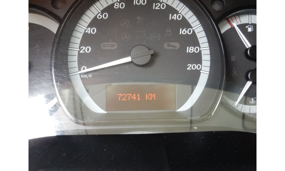 918738