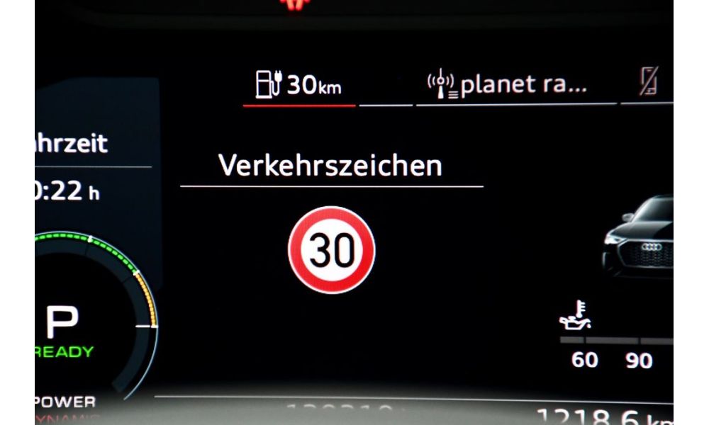 399815