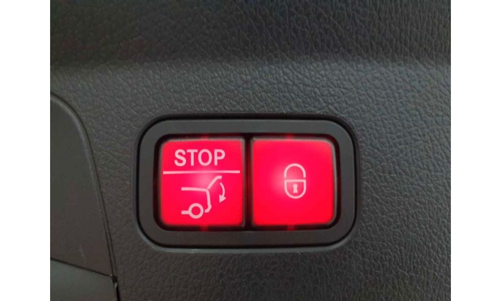 64736