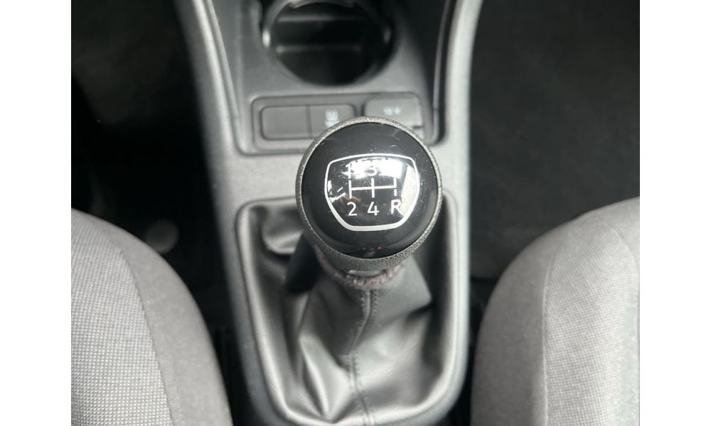 993225