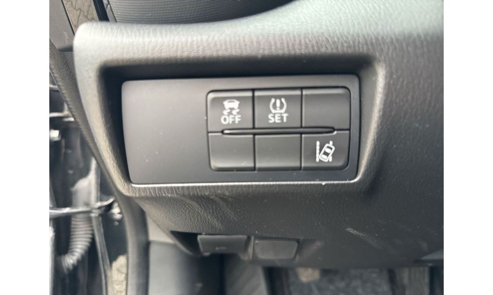 546300